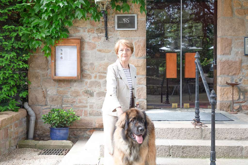 Ti Al Lannec Hotel - Restaurant & Spa Trebeurden Servis gambar